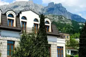 Алупка - Гостиницы