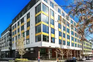Domicile Suites at Venn on Main, Белвью
