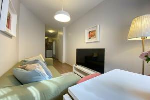 Modern Flat 10 min to Taksim and City's Nisantasi, Стамбул