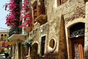 Dream City Apartment near Beach & Venetian Port, Ханья