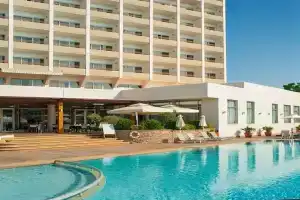 Ajax Hotel, Лимассол