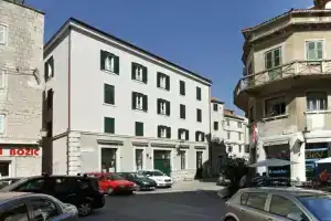 Apartments Leone, Сплит