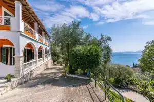 Vallias Seaview Apartments by Konnect, Nissaki Corfu, Ниссаки
