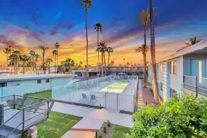 Modern Contemporary Ot Scottsdale W-Pool, Скоттсдейл