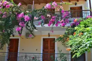 Antonis Apartments, Аликанас