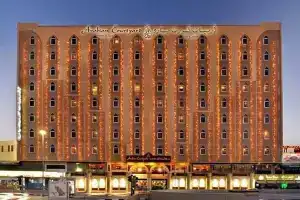 Arabian Courtyard Hotel & Spa, Дубай