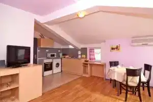 Batak Studio, Бургас