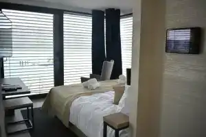 Sky Beach Aparthotel, Винишхе