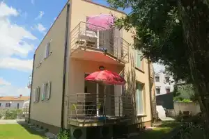 Apartments Davor, Малинска