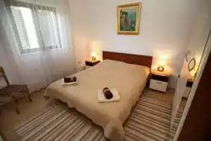 Apartments Hrabar, Трогир