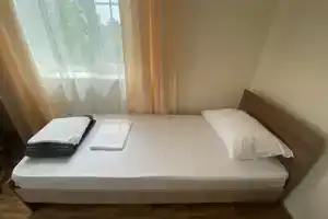 Дом по номерам на Луначарского, 25, Геленджик