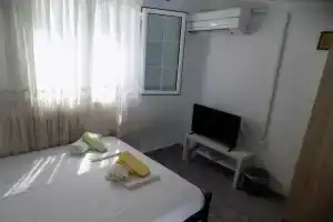 Vs studios Economy Double Room, Скиатос