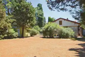 Stunning Home in Premantura With Wifi and 3 Bedrooms, Премантура