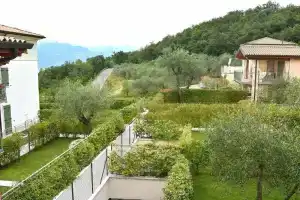 Residence Alle Torri With Pool, Торри-дель-Бенако