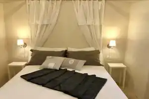 Dimore Storiche Casalnuovo, Конверсано