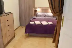 Cozy 2-bedroom apt in the center, Львов