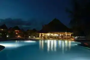 Ujamaa Beach Resort Zanzibar, Макундучи