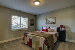 Jacksons Place 3 Bedroom Home, Бенд