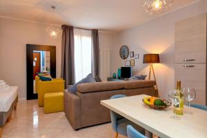 Desenzanoloft – Appartamento Buena Vista Desenzano, Десензано-дель-Гарда