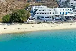 Artemis, Турлос