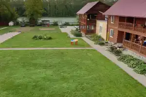 База отдыха «Караван», Ая