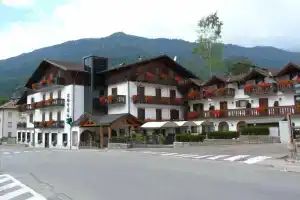 Hotel ai Tre Ponti Dolomiti, Фьера-ди-Примьеро