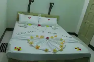 Plus View Maldives, Тхулхаадху