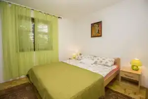 Apartment Laurus Two Bedrooms A1, Малинска