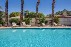 Desert Song at Monterey Country Club Apartment 2, Палм-Десерт