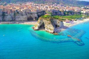 Apartment With one Bedroom in Tropea, With Wonderful sea View, Balcony and Wifi - Near the Beach, Тропея