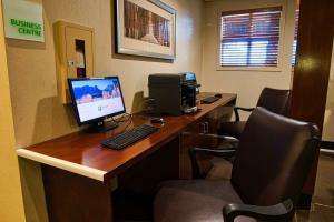 Holiday Inn Canmore, an Ihg Hotel, Кенмор