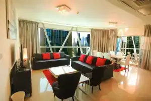 Lux BnB Difc 2bdr Park Towers, Дубай