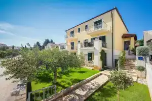 Rooms Sunce, Супетар