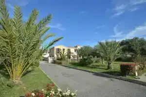 IzzHome Comfort, Пула