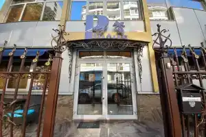 Отель «Плутус»