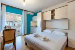 Apartments Dobrila, Елса