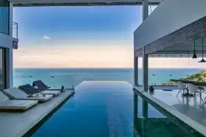 180 Samui, Чавенг