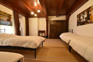 Unique Group Accommodation for up to 32 People in the Centre of Enkhuizen, Энкхейзен