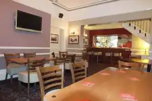 Eskdale Lodge, Манчестер