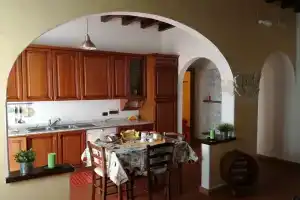 Home Signa, Ластра-а-Синья