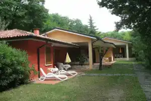 Casa Adriana, Костермано