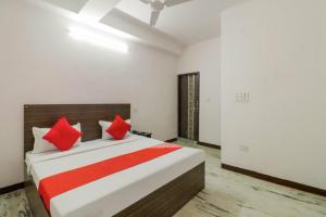 Oyo 76738 Hotel Z Black, Дели