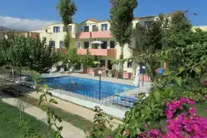 Leonidas Studios & Apartments, Георгиуполис