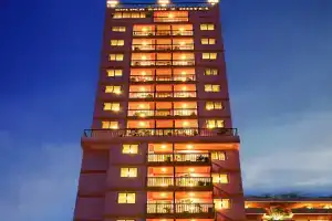 Golden Rain 2 Hotel, Нячанг