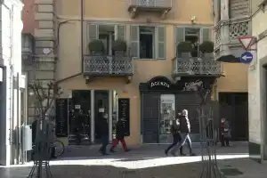 La Casa Di Cocca, Альба