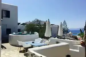 Rania Apartments Sea View, Миконос