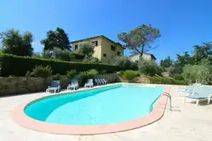 Stunning private villa with Wifi, private pool, TV, terrace, pets allowed, parking, close to Arezzo, Монте-Сан-Савино