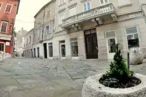Apartment Forum, Štinjan