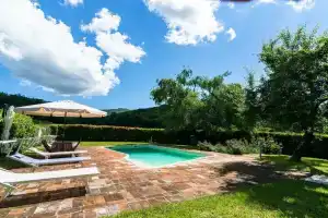Wonderful Holiday Home in Greve in Chianti With Garden, Греве-ин-Кьянти