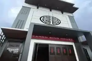 Karon Sino House, Карон